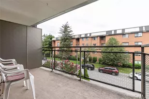 10 Ipswich Ave, Great Neck, NY 11021 - Photo 13