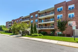 10 Ipswich Ave, Great Neck, NY 11021 - Photo 23