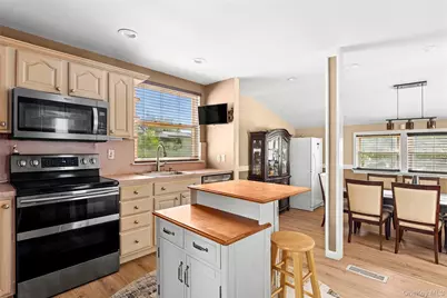 1600 Fire Avenue, Medford, NY 11763 - Photo 3