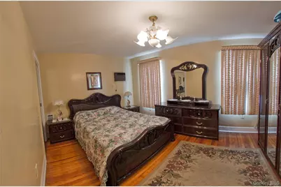71-28 66th Drive, Middle Village, NY 11379 - Photo 9