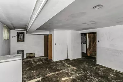 291 Lincoln Street, Franklin Square, NY 11010 - Photo 19