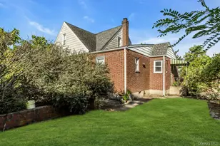 291 Lincoln St, Franklin Square, NY 11010 - Photo 23