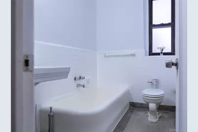 37 N Central Avenue #3H, Hartsdale, NY 10530 - Photo 5