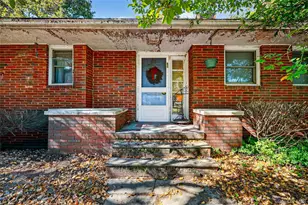 25 Russell Rd, Newburgh, NY 12550 - Photo 5