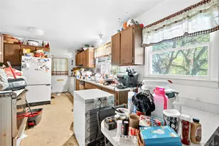 25 Russell Rd, Newburgh, NY 12550 - Photo 7