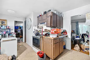 25 Russell Rd, Newburgh, NY 12550 - Photo 9