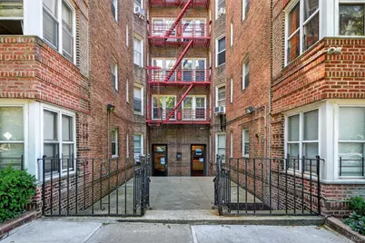 601 Pelham Parkway N #106, Bronx, NY 10467 - Photo 29