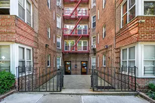 601 Pelham Pkwy N, Bronx, NY 10467 - Photo 29