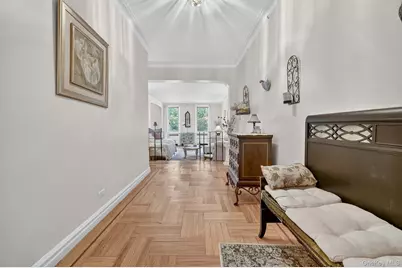 601 Pelham Parkway N #106, Bronx, NY 10467 - Photo 7