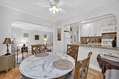 601 Pelham Parkway N #106, Bronx, NY 10467 - Photo 17