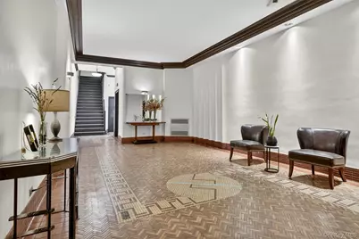 601 Pelham Parkway N #106, Bronx, NY 10467 - Photo 3