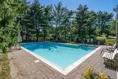 10 Grove Mews, Chappaqua, NY 10514 - Photo 21