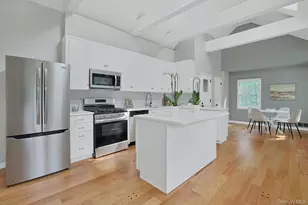 200 Fort Hill Rd, Scarsdale, NY 10583 - Photo 9