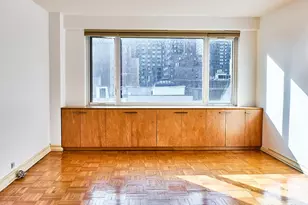 411 E 53rd St, New York, NY 10022 - Photo 3