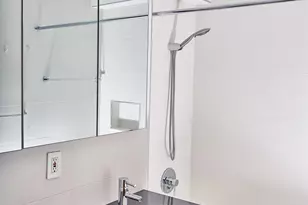 411 E 53rd St, New York, NY 10022 - Photo 13