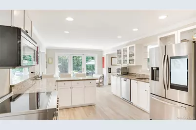 9 Rosebud Lane, East Quogue, NY 11959 - Photo 15