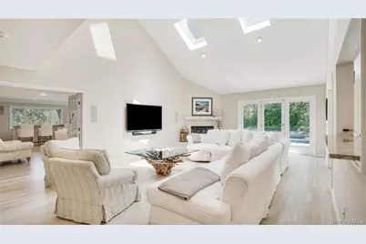 9 Rosebud Lane, East Quogue, NY 11959 - Photo 9