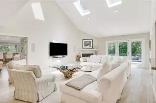 9 Rosebud Ln, East Quogue, NY 11959 - Photo 9