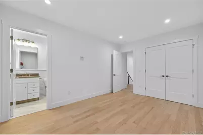 5 Pepperday Avenue, Port Washington, NY 11050 - Photo 35