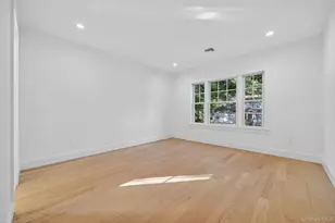 5 Pepperday Ave, Port Washington, NY 11050 - Photo 27