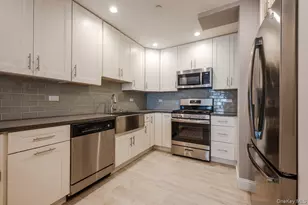 661 W Broadway, Long Beach, NY 11561 - Photo 9