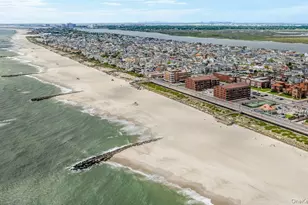 661 W Broadway, Long Beach, NY 11561 - Photo 33