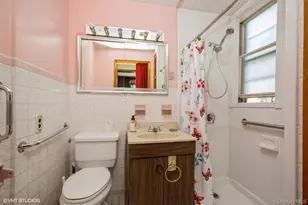 4261 Byron Ave, Bronx, NY 10466 - Photo 17