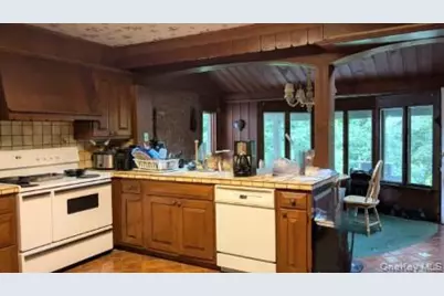 22 Old Mill Road, Poughkeepsie, NY 12603 - Photo 11