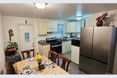 6728 Forest Avenue, Ridgewood, NY 11385 - Photo 3