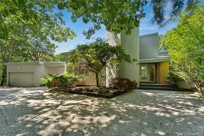 16 Elizabeth Lane, Quogue, NY 11959 - Photo 1