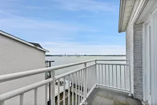 4 Angelas Pl, Bronx, NY 10465 - Photo 27