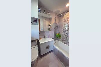 134 West End Avenue #4A, Brooklyn, NY 11235 - Photo 5