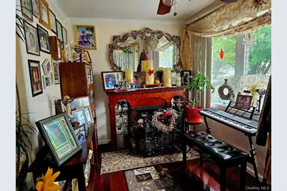 [Address not provided], Briarwood, NY 11435 - Photo 5