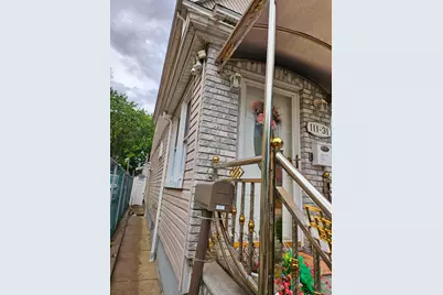 [Address not provided], Briarwood, NY 11435 - Photo 11