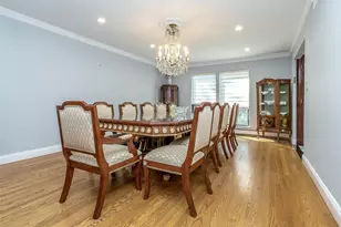 32 Carriage Rd, Great Neck, NY 11024 - Photo 5