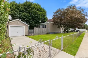 1686 Rosalind Ave, Elmont, NY 11003 - Photo 5