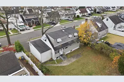 207 N Nassau Avenue, Massapequa, NY 11758 - Photo 27