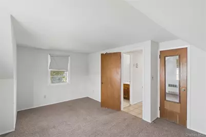 207 N Nassau Avenue, Massapequa, NY 11758 - Photo 15