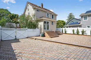 26 9th St, Locust Valley, NY 11560 - Photo 33