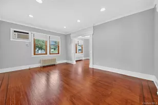 26 9th St, Locust Valley, NY 11560 - Photo 7