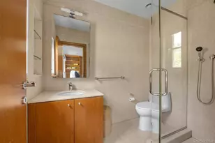 22 Martin Ct, Great Neck, NY 11024 - Photo 23