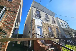 4 Crosby Ave, Brooklyn, NY 11207 - Photo 3