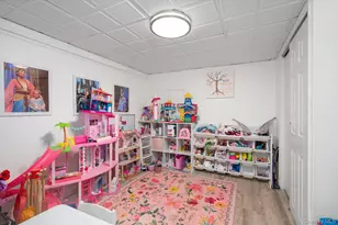 68 Crestwood Dr, Shirley, NY 11967 - Photo 15