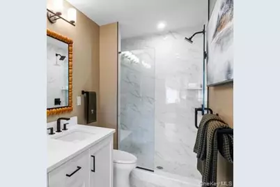 5138 Teaberry Lane #20, Fishkill, NY 12524 - Photo 5