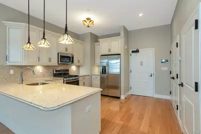 10 Wall Street #3A, Huntington, NY 11743 - Photo 3