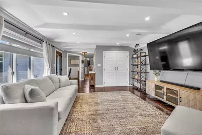 23 Allegheny Drive W, Farmingville, NY 11738 - Photo 7