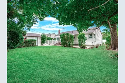 233 Lee Avenue, Hicksville, NY 11801 - Photo 27