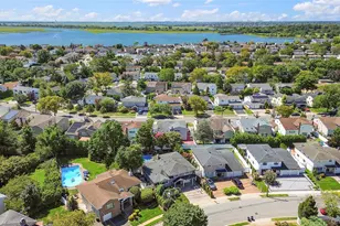 2998 Joyce Ln, Merrick, NY 11566 - Photo 41