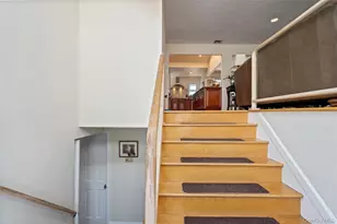 2998 Joyce Ln, Merrick, NY 11566 - Photo 3