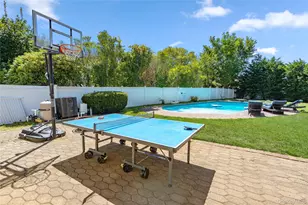 2998 Joyce Ln, Merrick, NY 11566 - Photo 31